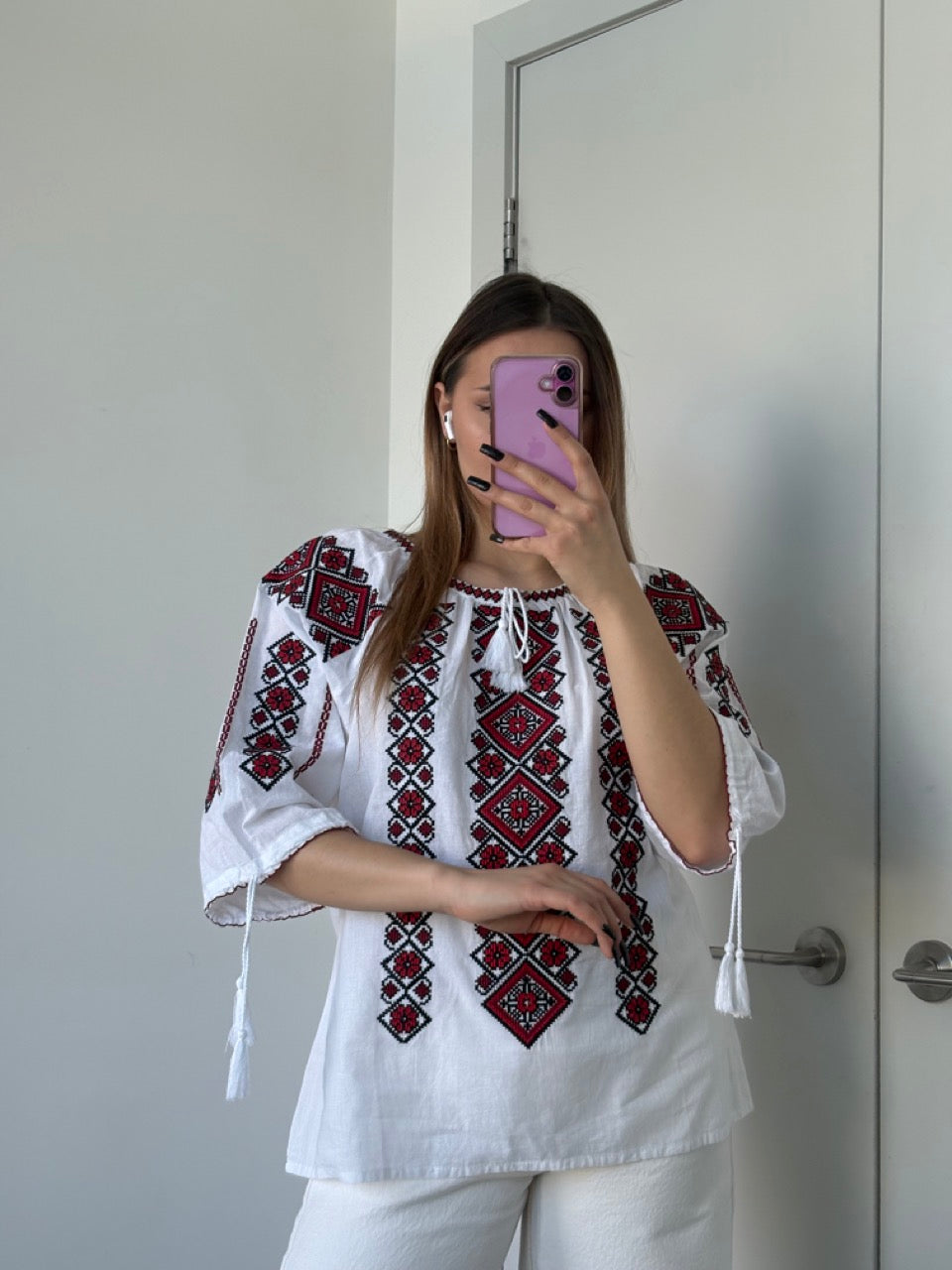 White Batiste 3/4 Sleeve Women's Blouse with Red&Black Embroidery - Pattern 1