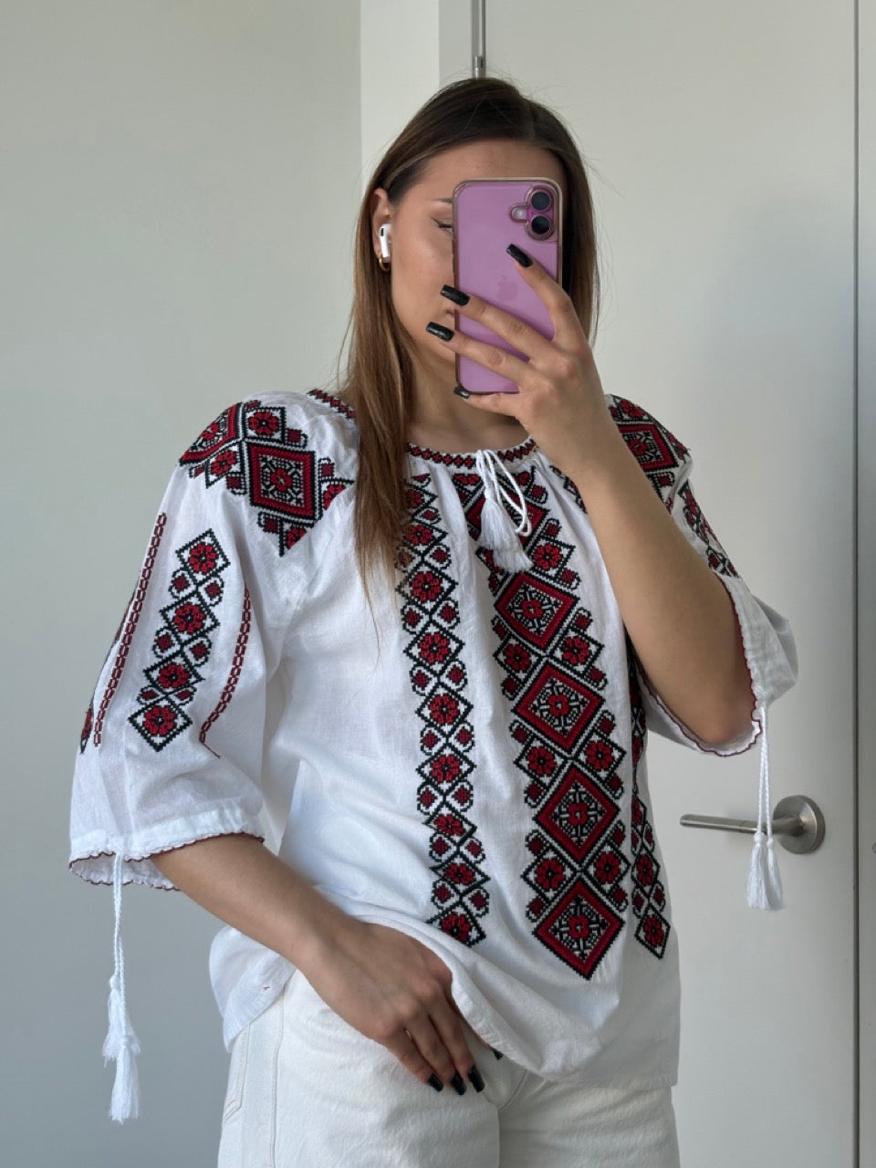 White Batiste 3/4 Sleeve Women's Blouse with Red&Black Embroidery - Pattern 1