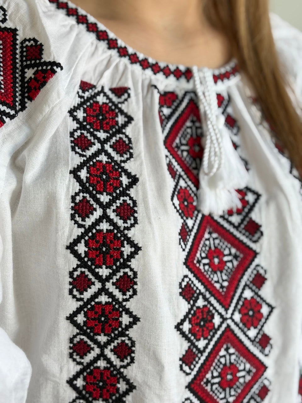 White Batiste 3/4 Sleeve Women's Blouse with Red&Black Embroidery - Pattern 1