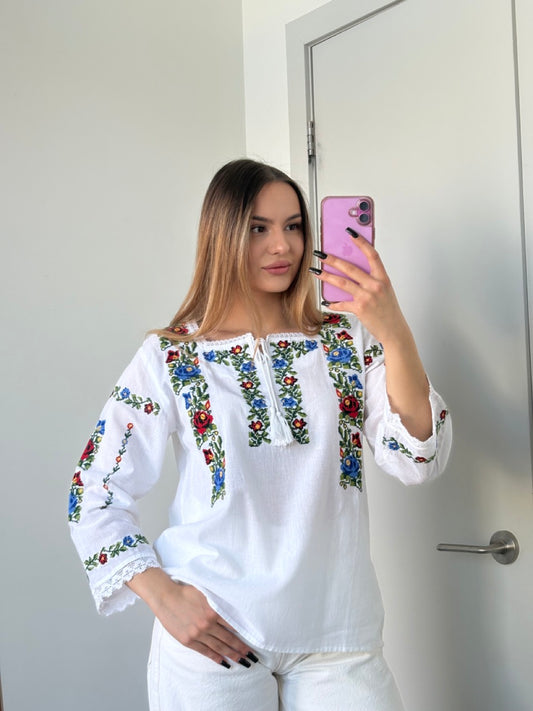 White Embroidered Batiste 3/4 Sleeve Women's Blouse with Flowers - Pattern 1