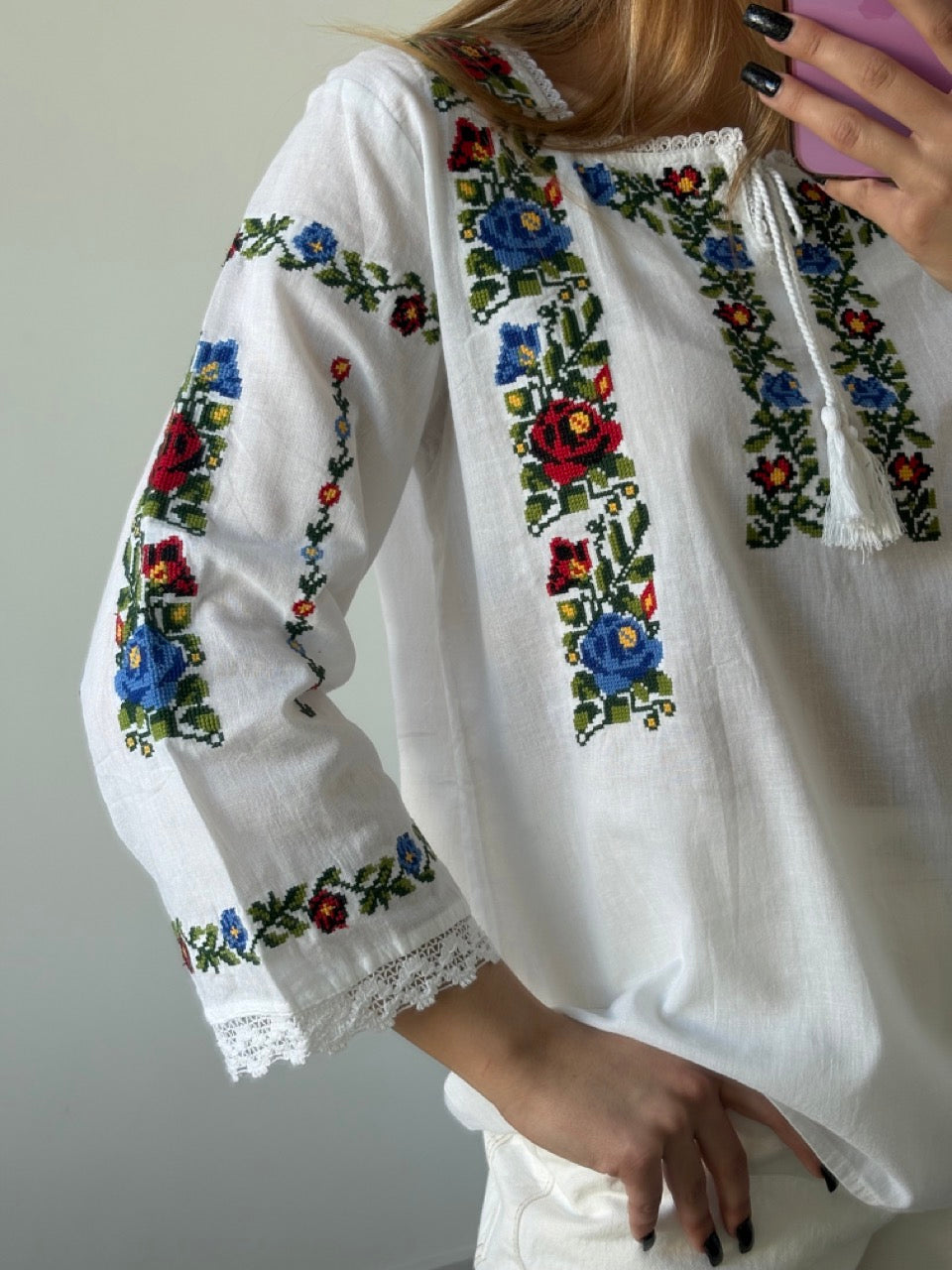 White Embroidered Batiste 3/4 Sleeve Women's Blouse with Flowers - Pattern 1