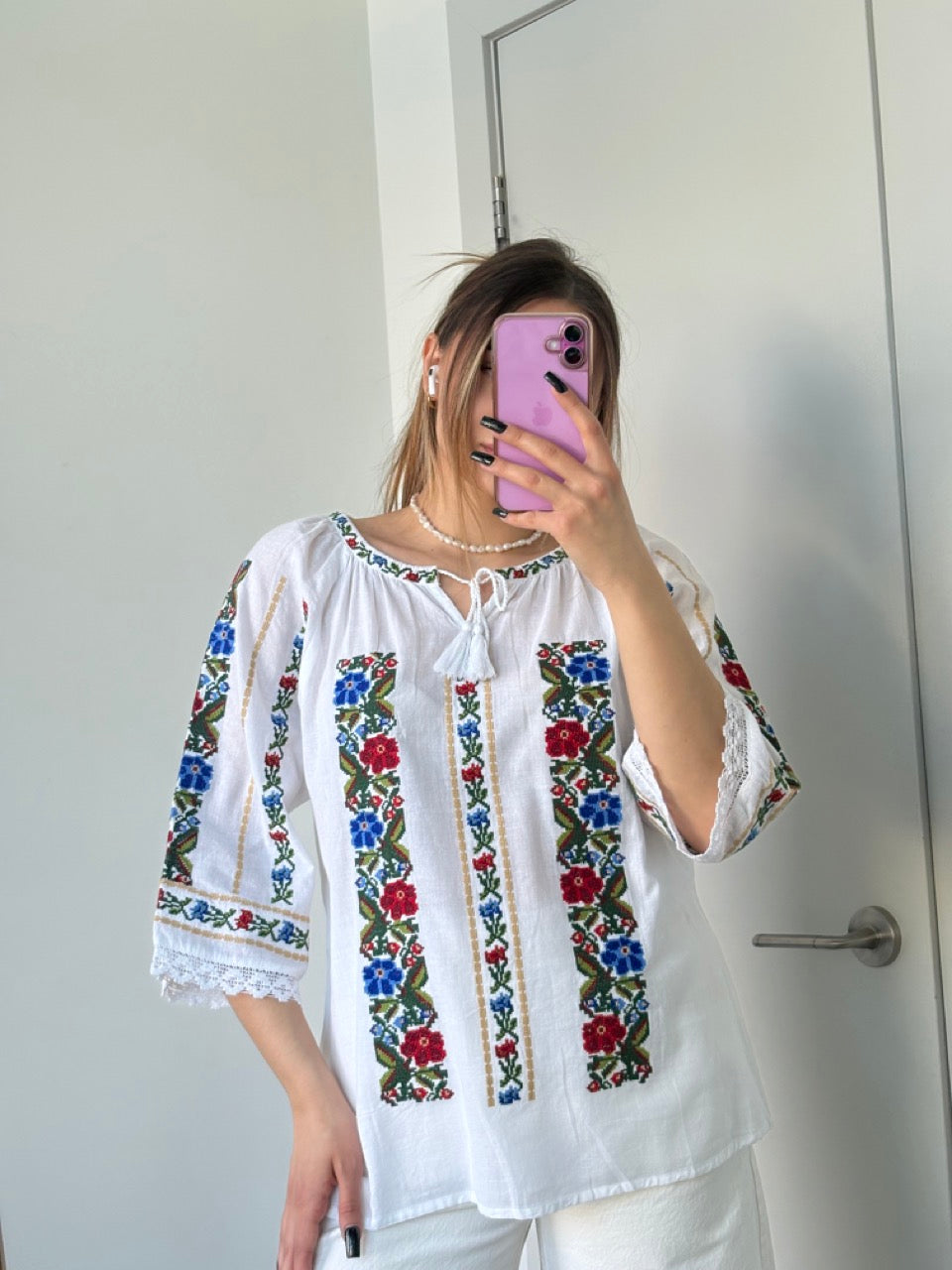 White Embroidered Batiste 3/4 Sleeve Women's Blouse with Flowers - Pattern 2