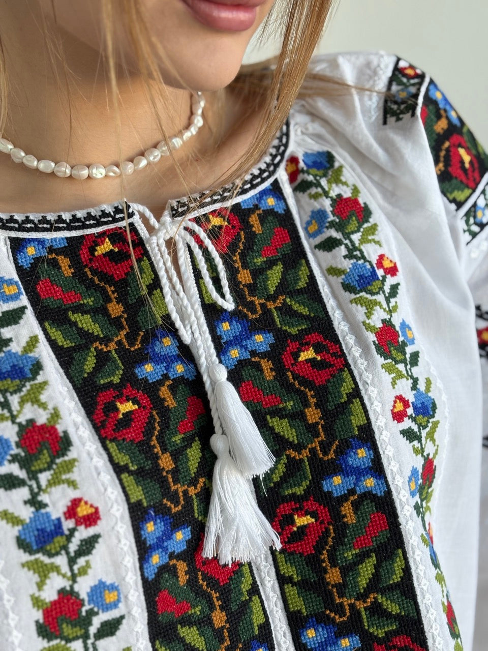 White Embroidered Batiste 3/4 Sleeve Women's Blouse with Flowers - Pattern 3