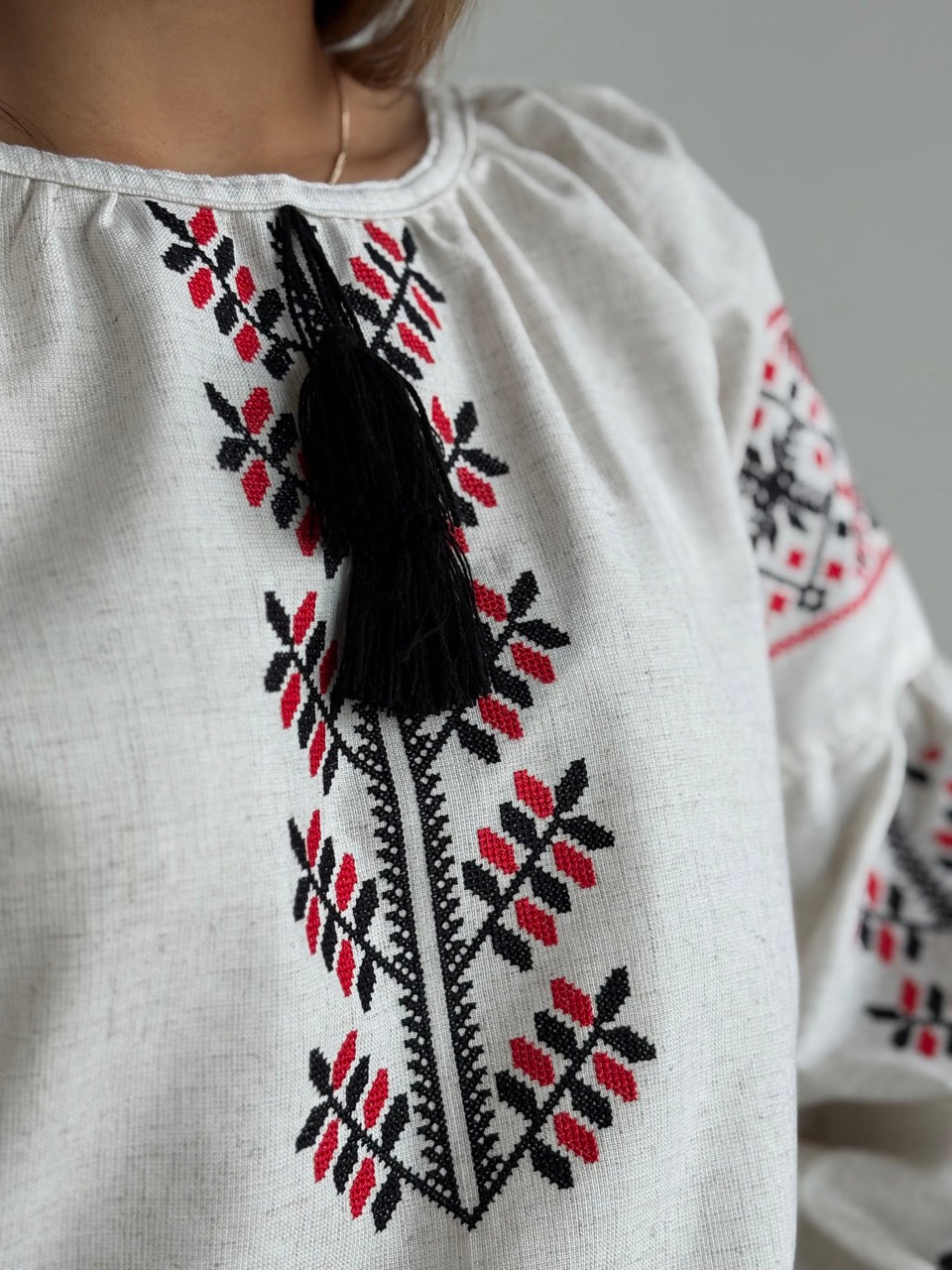 Linen Blouse with Black&Red Embroidery