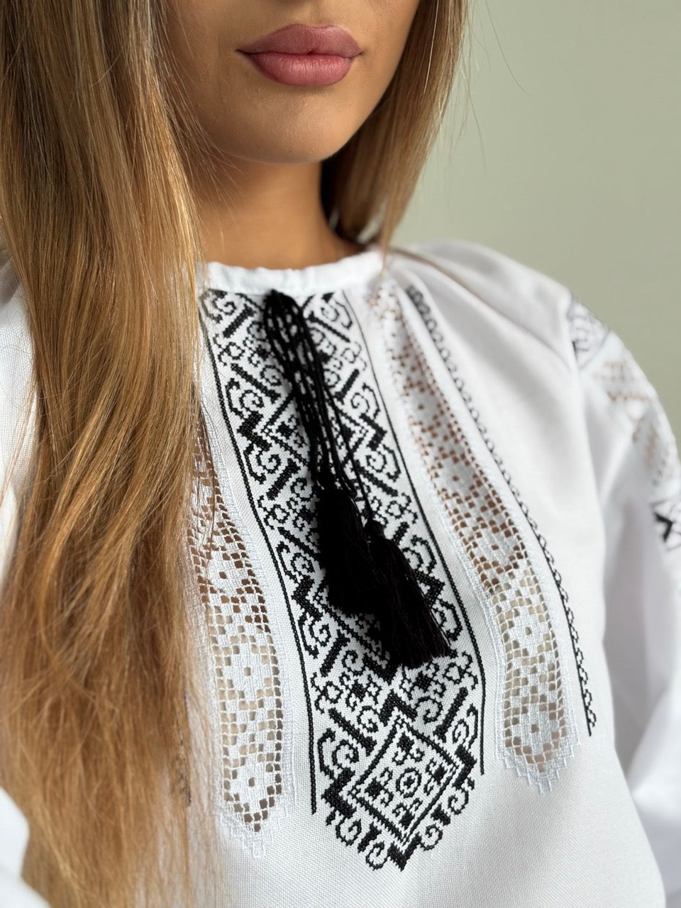 The White Blouse with Elegant Black Embroidery and Richelieu