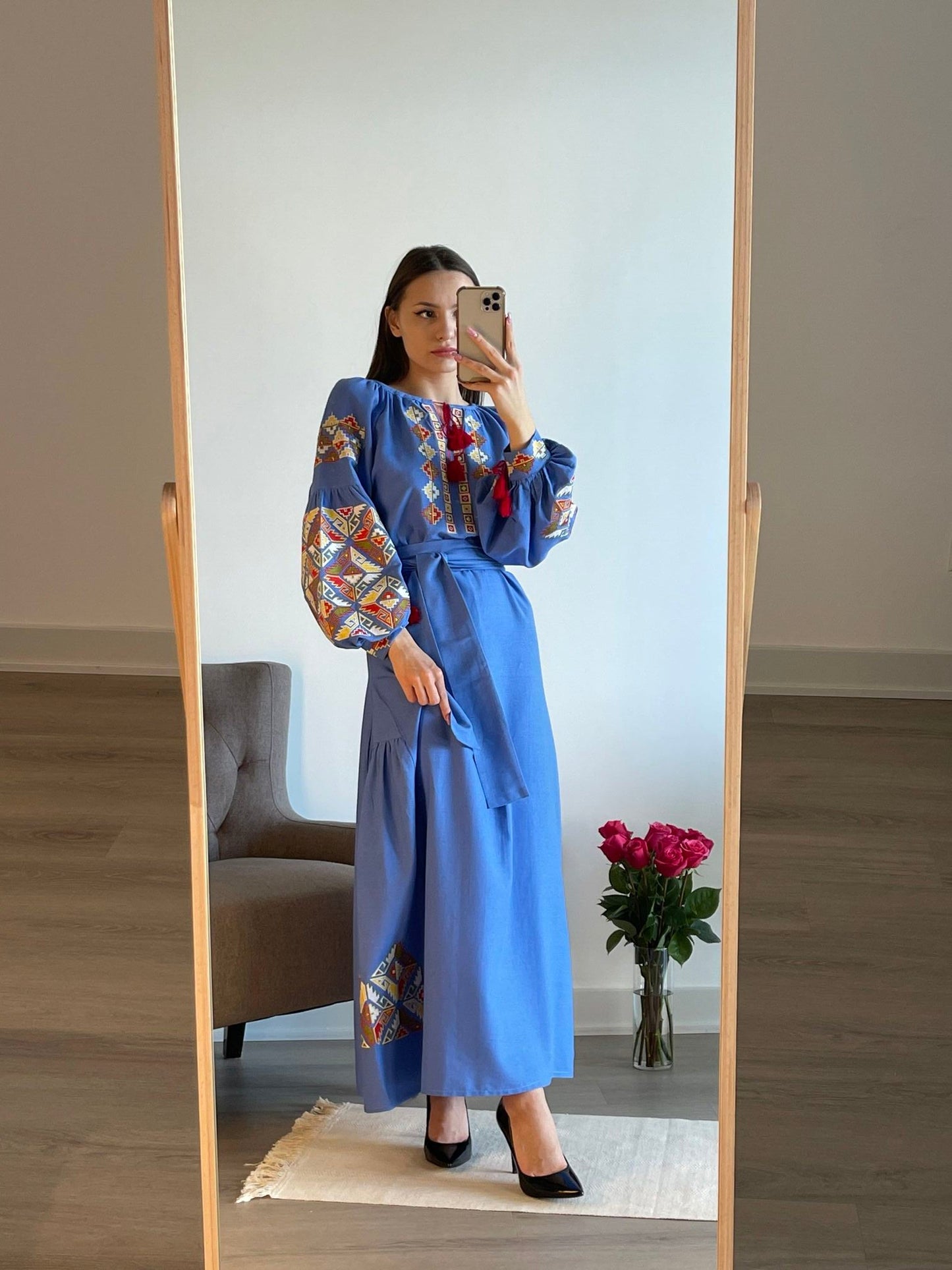 Azure Allure: The Enchanting Long Light Blue Dress - Vatra