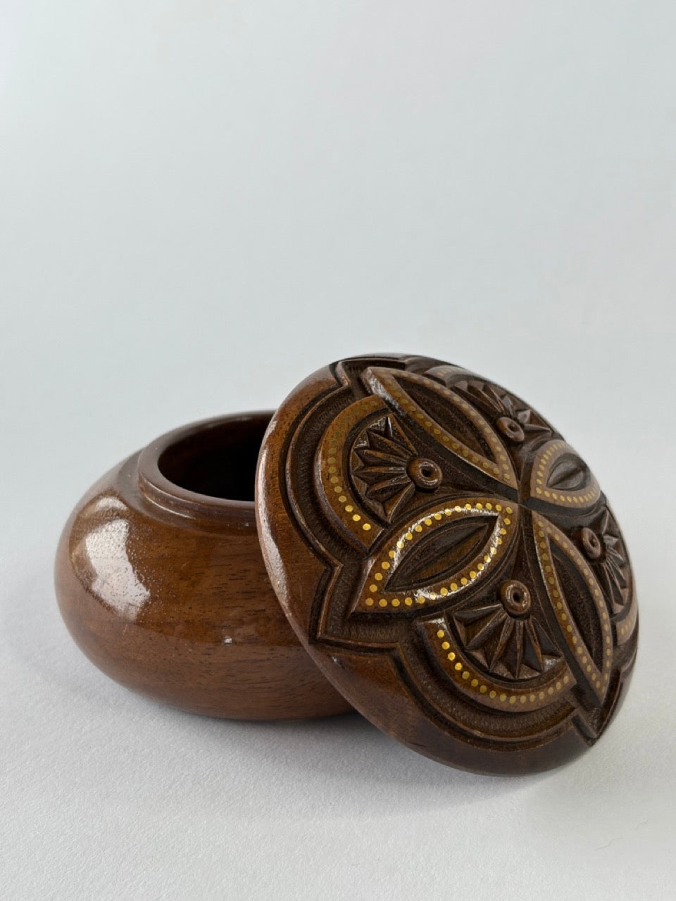 Handmade Dark Round Wooden Box with Carving & Gold Inlay - Pattern 2