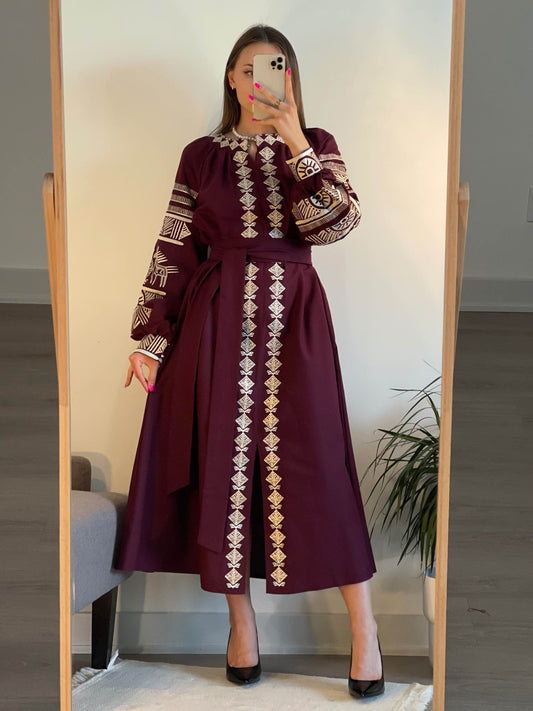 The Long Bordo Dress with White Embroidery