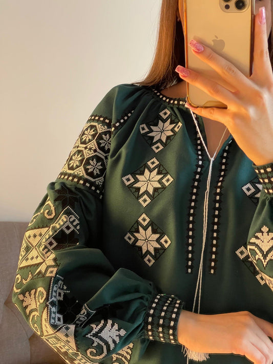 Emerald Fusion: The Chic Dark Green Blouse with White and Black Embroidery - Vatra